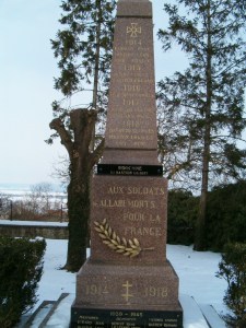 Monument aux morts d'Allain (54 ) - Crédit photo  http://monuments.piwigo.com/index?/category/85-54_meurthe_et_moselle