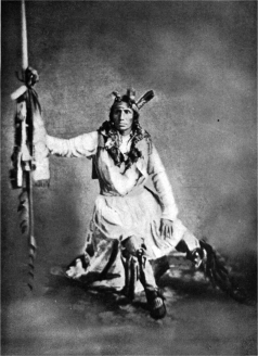 Little_Crow,_Leader_of_the_Sioux_in_the_Minnesota_Massacre,_1863